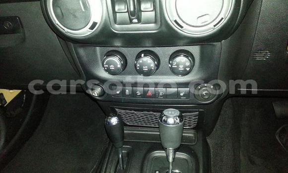 Sayi Na hannu Jeep Wrangler Beige Mota in Maseru a Maseru Sayi Na hannu Jeep Wrangler Beige Mota in Maseru a Maseru