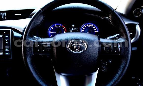 Sayi Na hannu Toyota Hilux Red Mota in Maseru a Maseru Sayi Na hannu Toyota Hilux Red Mota in Maseru a Maseru
