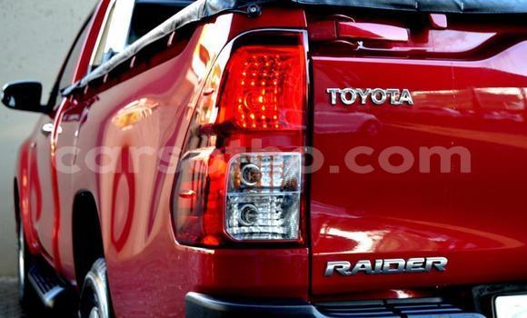 Sayi Na hannu Toyota Hilux Red Mota in Maseru a Maseru Sayi Na hannu Toyota Hilux Red Mota in Maseru a Maseru
