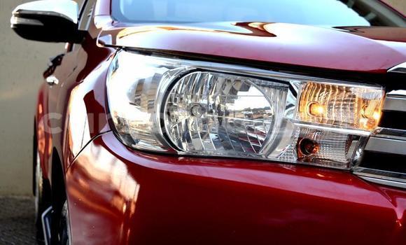 Sayi Na hannu Toyota Hilux Red Mota in Maseru a Maseru Sayi Na hannu Toyota Hilux Red Mota in Maseru a Maseru