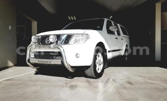 Buy Used Nissan Navara White Car in Mohale's Hoek in Mohale's Hoek Buy Used Nissan Navara White Car in Mohale's Hoek in Mohale's Hoek