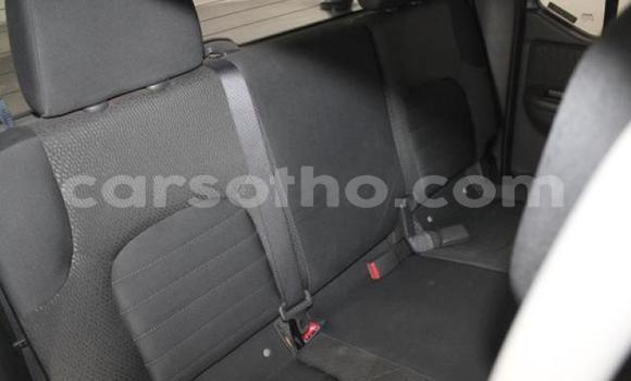 Buy Used Nissan Navara Silver Car in Mohale's Hoek in Mohale's Hoek Buy Used Nissan Navara Silver Car in Mohale's Hoek in Mohale's Hoek