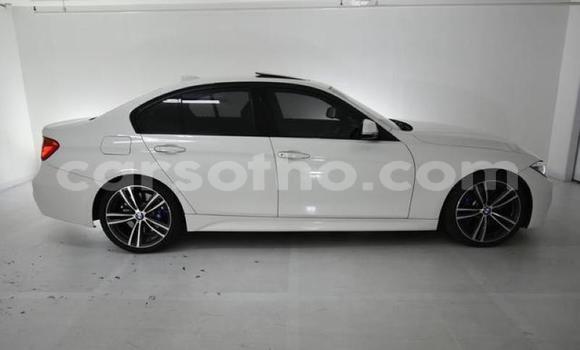 Sayi Na hannu BMW 3–Series White Mota in Mohale's Hoek a Mohale's Hoek Sayi Na hannu BMW 3–Series White Mota in Mohale's Hoek a Mohale's Hoek