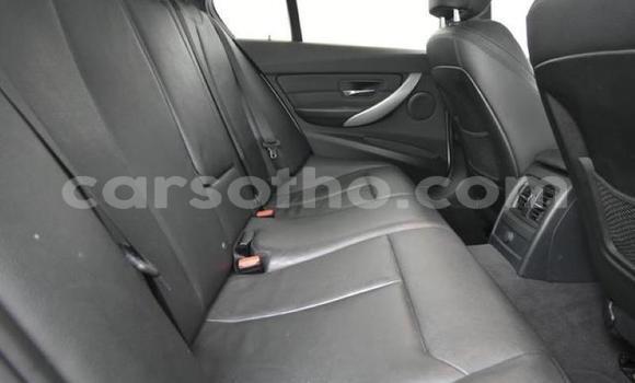 Sayi Na hannu BMW 3–Series White Mota in Mohale's Hoek a Mohale's Hoek Sayi Na hannu BMW 3–Series White Mota in Mohale's Hoek a Mohale's Hoek