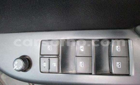 Sayi Na hannu Toyota Hilux White Mota in Hlotse a Leribe Sayi Na hannu Toyota Hilux White Mota in Hlotse a Leribe