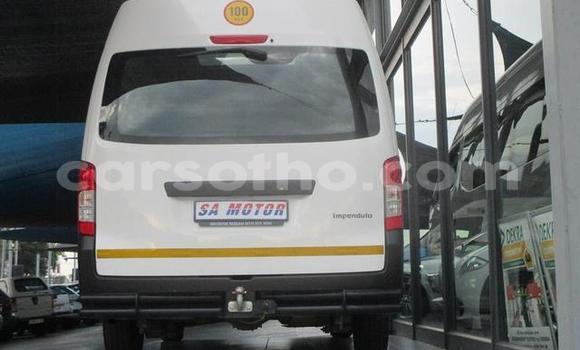 اشتري مستعمل Nissan NV350 Caravan White سيارة في Hlotse في Leribe اشتري مستعمل Nissan NV350 Caravan White سيارة في Hlotse في Leribe