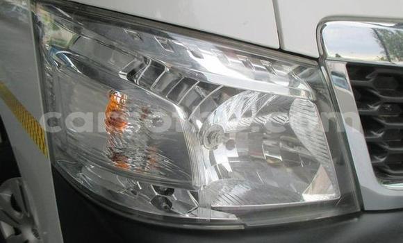 اشتري مستعمل Nissan NV350 Caravan White سيارة في Hlotse في Leribe اشتري مستعمل Nissan NV350 Caravan White سيارة في Hlotse في Leribe