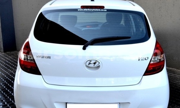 Sayi Na hannu Hyundai i20 White Mota in Maseru a Maseru Sayi Na hannu Hyundai i20 White Mota in Maseru a Maseru