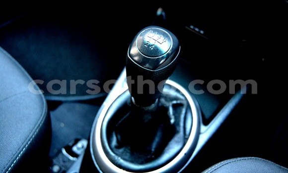 Sayi Na hannu Hyundai i20 White Mota in Maseru a Maseru Sayi Na hannu Hyundai i20 White Mota in Maseru a Maseru