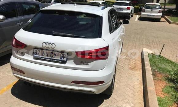 اشتري مستعمل Audi Q3 White سيارة في Maputsoa في Leribe اشتري مستعمل Audi Q3 White سيارة في Maputsoa في Leribe
