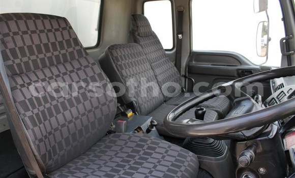 اشتري مستعمل Isuzu FVZ White شاحنة في Maseru في Maseru اشتري مستعمل Isuzu FVZ White شاحنة في Maseru في Maseru