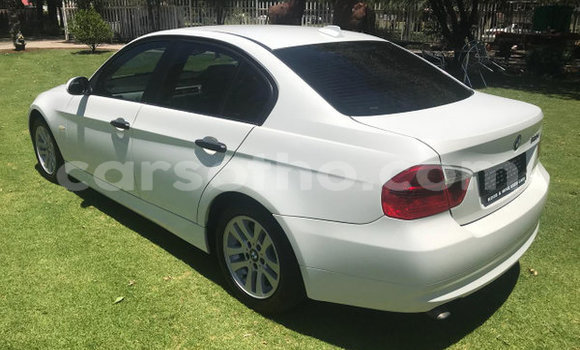 Acheter Occasion Voiture BMW 3–Series Blanc à Maseru, Maseru Acheter Occasion Voiture BMW 3–Series Blanc à Maseru, Maseru