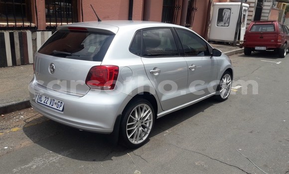 Buy Used Volkswagen Polo Silver Car in Import - Dubai in Maseru Buy Used Volkswagen Polo Silver Car in Import - Dubai in Maseru