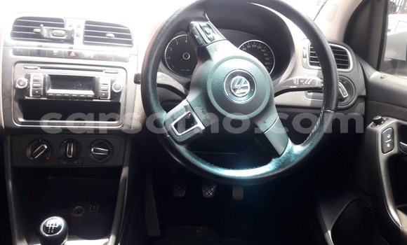 Buy Used Volkswagen Polo Silver Car in Import - Dubai in Maseru Buy Used Volkswagen Polo Silver Car in Import - Dubai in Maseru