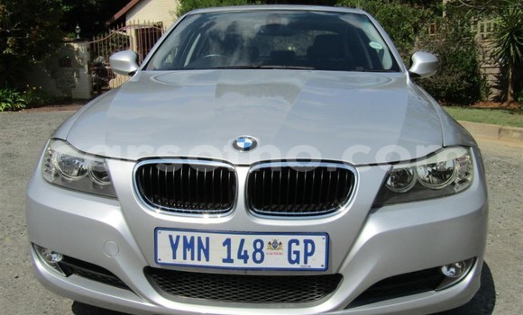 Buy Used BMW 3–Series Silver Car in Import - Dubai in Maseru Buy Used BMW 3–Series Silver Car in Import - Dubai in Maseru