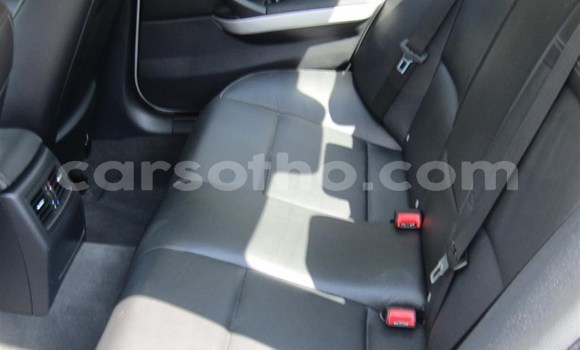 Buy Used BMW 3–Series Silver Car in Import - Dubai in Maseru Buy Used BMW 3–Series Silver Car in Import - Dubai in Maseru