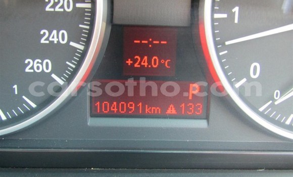 Buy Used BMW 3–Series Silver Car in Import - Dubai in Maseru Buy Used BMW 3–Series Silver Car in Import - Dubai in Maseru