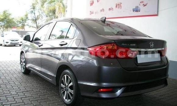 Sayi Na hannu Honda Ballade Silver Mota in Maseru a Maseru Sayi Na hannu Honda Ballade Silver Mota in Maseru a Maseru