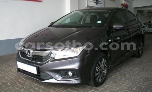 Sayi Na hannu Honda Ballade Silver Mota in Maseru a Maseru Sayi Na hannu Honda Ballade Silver Mota in Maseru a Maseru