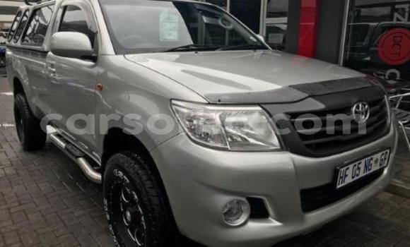 Buy Used Toyota Hilux Silver Car in Maseru in Maseru Buy Used Toyota Hilux Silver Car in Maseru in Maseru