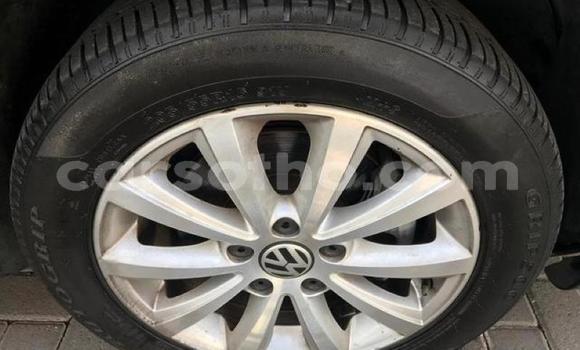 Buy Used Volkswagen Touran Green Car in Maseru in Maseru Buy Used Volkswagen Touran Green Car in Maseru in Maseru