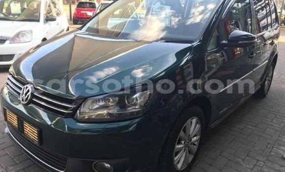 Buy Used Volkswagen Touran Green Car in Maseru in Maseru Buy Used Volkswagen Touran Green Car in Maseru in Maseru