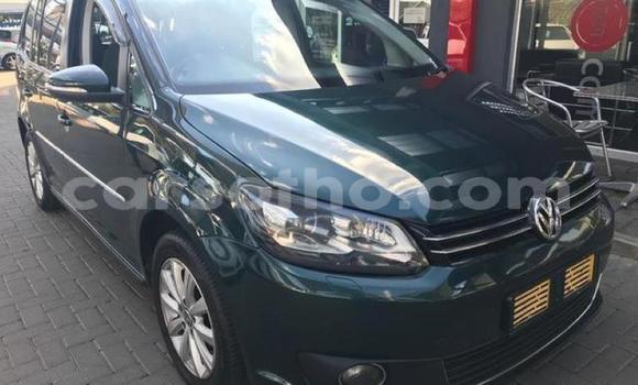 Buy Used Volkswagen Touran Green Car in Maseru in Maseru Buy Used Volkswagen Touran Green Car in Maseru in Maseru