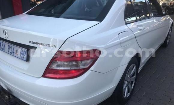 Buy Used Mercedes-Benz C–Class White Car in Maseru in Maseru Buy Used Mercedes-Benz C–Class White Car in Maseru in Maseru