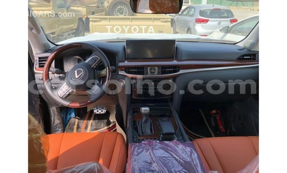 اشتري Imported Lexus LX White سيارة في Import - Dubai في Maseru اشتري Imported Lexus LX White سيارة في Import - Dubai في Maseru