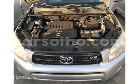 Buy Import Toyota HiAce Other Truck in Import - Dubai in Maseru Buy Import Toyota HiAce Other Truck in Import - Dubai in Maseru