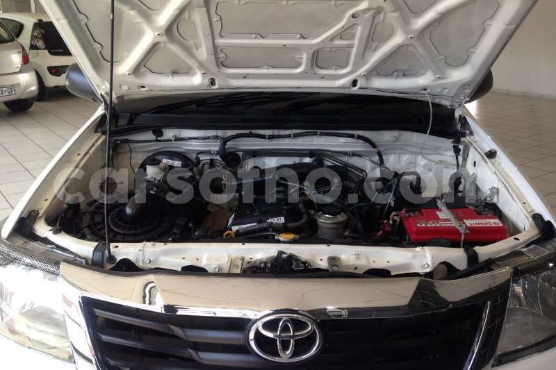 Big with watermark toyota hilux 2 0 vvt i 2012 id 61023707 type main