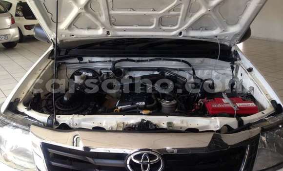 اشتري مستعمل Toyota Hilux White سيارة في Maseru في Maseru اشتري مستعمل Toyota Hilux White سيارة في Maseru في Maseru
