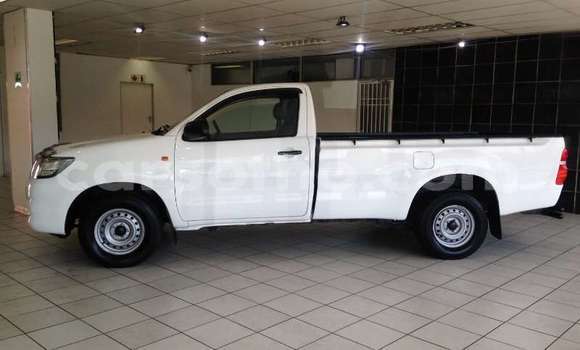 اشتري مستعمل Toyota Hilux White سيارة في Maseru في Maseru اشتري مستعمل Toyota Hilux White سيارة في Maseru في Maseru