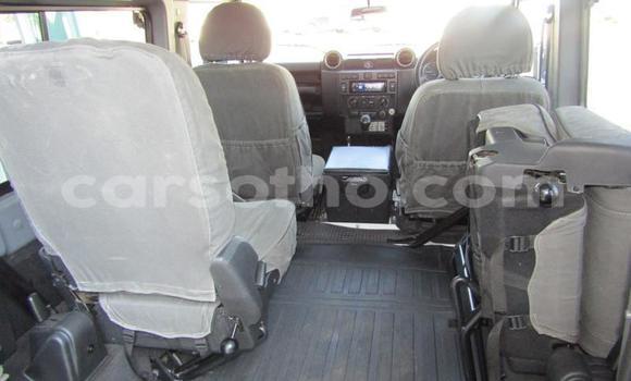 Buy Used Land Rover Defender White Car in Maseru in Maseru Buy Used Land Rover Defender White Car in Maseru in Maseru