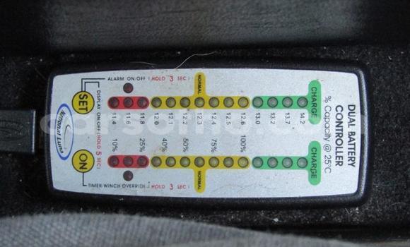 Buy Used Land Rover Defender White Car in Maseru in Maseru Buy Used Land Rover Defender White Car in Maseru in Maseru