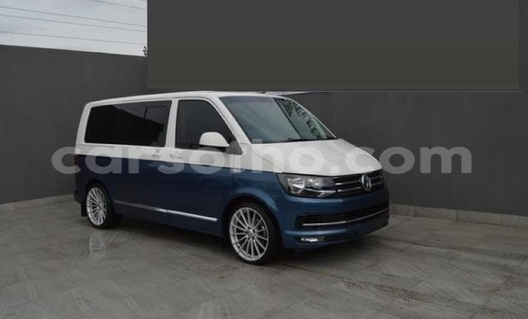 Buy Used Volkswagen Caravelle Blue Car in Maseru in Maseru Buy Used Volkswagen Caravelle Blue Car in Maseru in Maseru