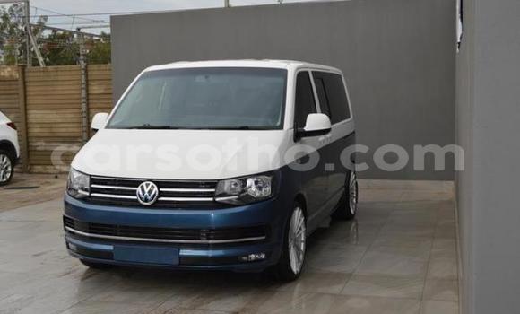 Buy Used Volkswagen Caravelle Blue Car in Maseru in Maseru Buy Used Volkswagen Caravelle Blue Car in Maseru in Maseru