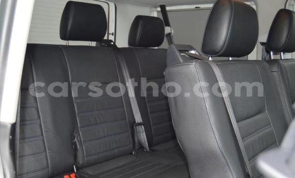 Buy Used Volkswagen Caravelle Blue Car in Maseru in Maseru Buy Used Volkswagen Caravelle Blue Car in Maseru in Maseru