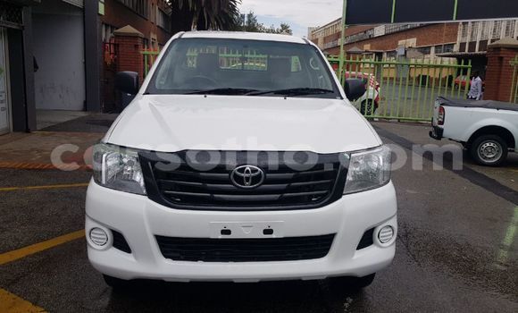 اشتري مستعمل Toyota Hillux White شاحنة في Maseru في Maseru اشتري مستعمل Toyota Hillux White شاحنة في Maseru في Maseru