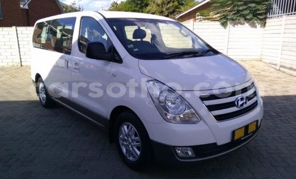 اشتري مستعمل Hyundai H1 White سيارة في Maseru في Maseru اشتري مستعمل Hyundai H1 White سيارة في Maseru في Maseru