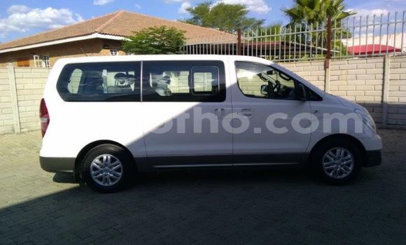 اشتري مستعمل Hyundai H1 White سيارة في Maseru في Maseru اشتري مستعمل Hyundai H1 White سيارة في Maseru في Maseru