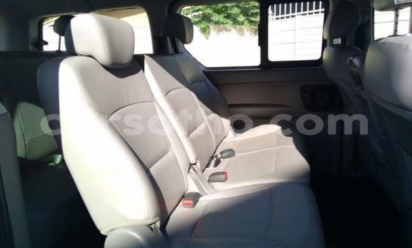 اشتري مستعمل Hyundai H1 White سيارة في Maseru في Maseru اشتري مستعمل Hyundai H1 White سيارة في Maseru في Maseru