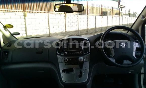 اشتري مستعمل Hyundai H1 White سيارة في Maseru في Maseru اشتري مستعمل Hyundai H1 White سيارة في Maseru في Maseru