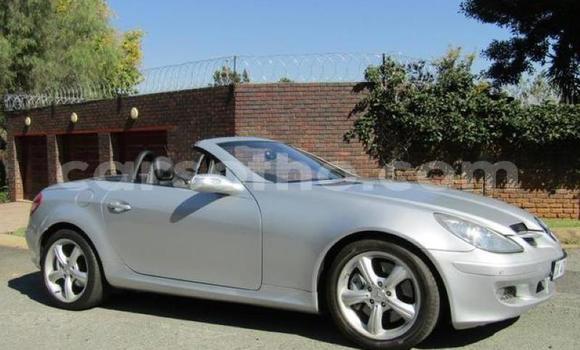 Acheter Occasion Voiture Mercedes-Benz SLK–Class Gris à Maputsoa, Leribe Acheter Occasion Voiture Mercedes-Benz SLK–Class Gris à Maputsoa, Leribe