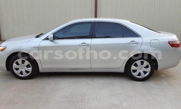 Sayi Na hannu Toyota Camry Beige Mota in Maputsoe a Leribe Sayi Na hannu Toyota Camry Beige Mota in Maputsoe a Leribe