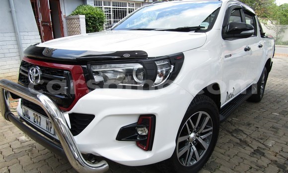 اشتري مستعمل Toyota Hilux White سيارة في Maseru في Maseru اشتري مستعمل Toyota Hilux White سيارة في Maseru في Maseru