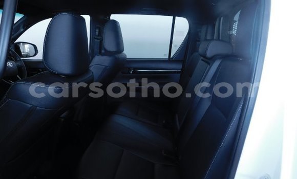 اشتري مستعمل Toyota Hilux White سيارة في Maseru في Maseru اشتري مستعمل Toyota Hilux White سيارة في Maseru في Maseru