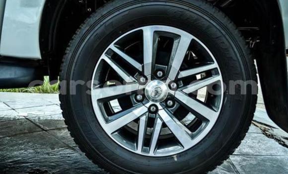 Buy Used Toyota Hilux White Car in Maseru in Maseru Buy Used Toyota Hilux White Car in Maseru in Maseru