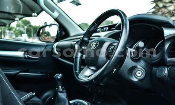 Buy Used Toyota Hilux White Car in Maseru in Maseru Buy Used Toyota Hilux White Car in Maseru in Maseru