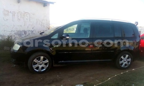 Acheter Occasion Voiture Volkswagen Touran Noir à Maseru, Maseru Acheter Occasion Voiture Volkswagen Touran Noir à Maseru, Maseru
